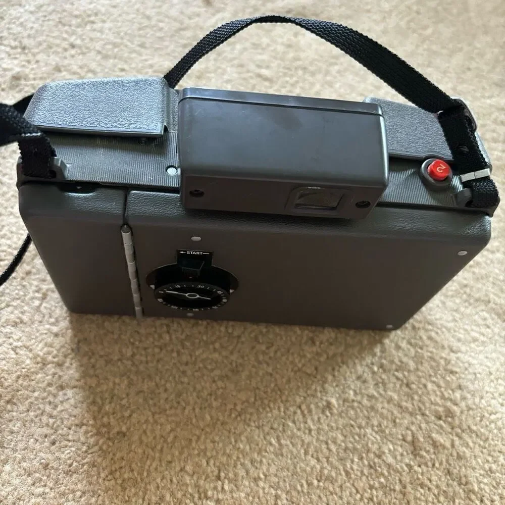 Polaroid Countdown M60 Automatic Land Camera *Not Tested*